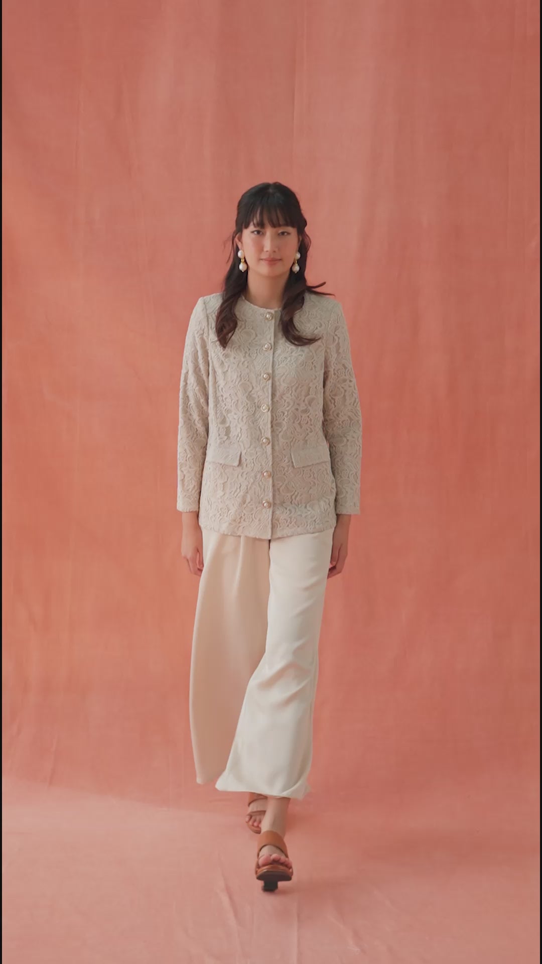 新品未使用【hibiniti】volume sleeve lace jacket ANxPM LADY JAY LACE JACKET – Petit Moi