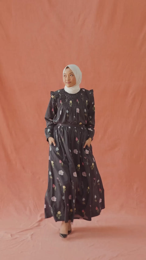 TULIPE SKIRT IN AUTUMN