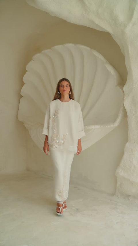 CAMELIA ORGANZA TOP IN VANILLA SILK