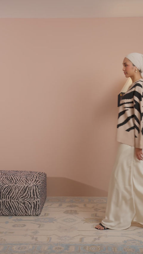 VICKY KNIT SWEATER IN ZEBRA (ADULT)