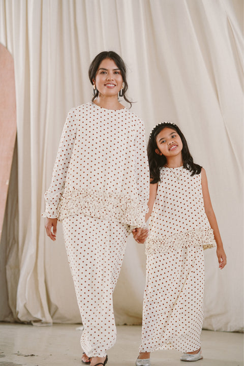 SKYE KURUNG IN BROWN POLKA