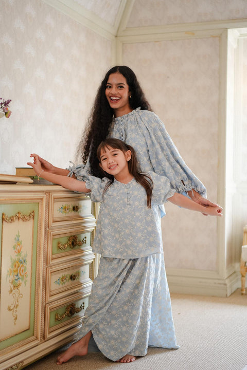 LYLA KURUNG IN CLOUD